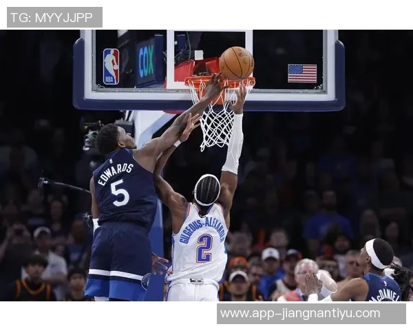 爱德华兹状态低迷半场仅得6分失误频繁表现不佳需调整状态 爱德华兹状态低迷半场仅得6分失误频繁表现不佳需调整状态