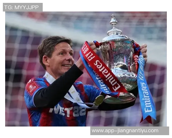 水晶宫计划引进穆尼奥斯竞争对手并关注拜仁边卫博伊