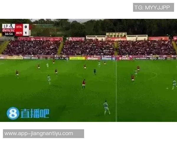 帕夫利季斯称赞特鲁宾头球精彩或将与其共同训练提升技巧 帕夫利季斯称赞特鲁宾头球精彩或将与其共同训练提升技巧